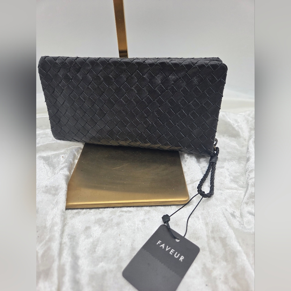 Brandnew Faveur Luxury Wallet With Tag